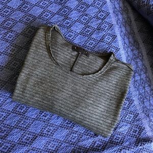 Men’s tee. Super soft. Gently used.